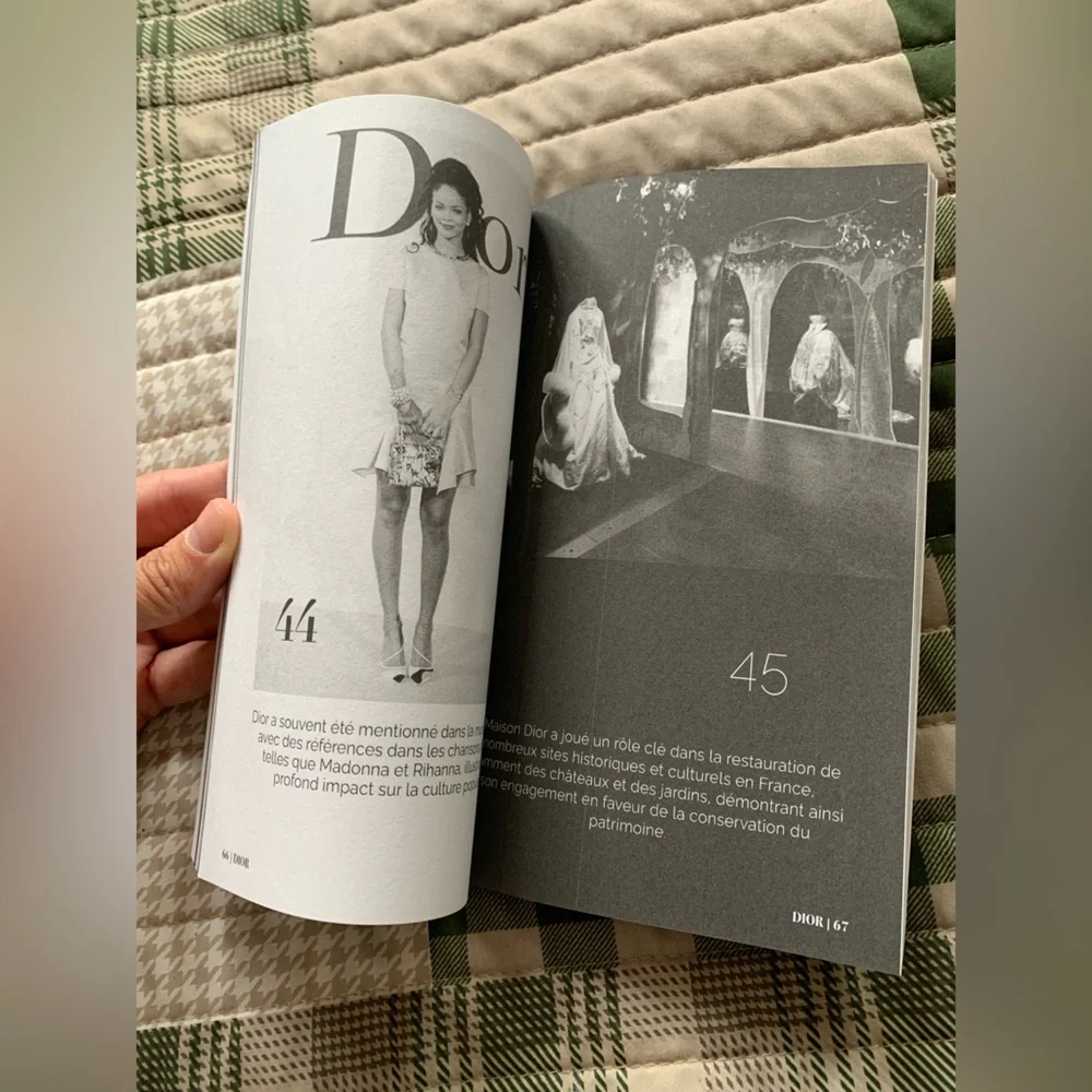 DIOR BOOK - Picture 3 of 4